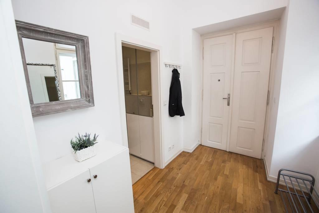 Quiet Apartment With Balcony Charles Bridge Prag Exteriör bild